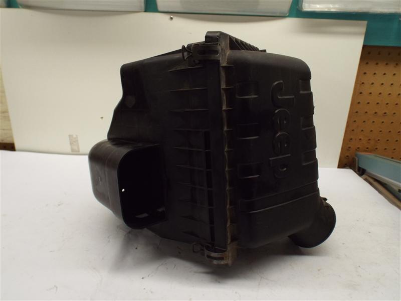 Air Cleaner Box Jeep Liberty 2004 - MRK189720