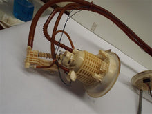 Load image into Gallery viewer, Fuel Pump Dodge Magnum 2005 - MRK190912
