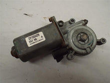 Load image into Gallery viewer, Power Window Motor Oldsmobile Intrigue 1999 - MRK194542
