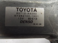 Load image into Gallery viewer, FRONT WINDOW REGULATOR Corolla 03 04 05 06 07 Right - MRK194857
