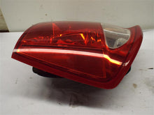 Load image into Gallery viewer, CENTER TRUNK TAIL LIGHT Kia Spectra 2004 04 2005 05 2006 06 Right - MRK195914
