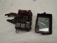 Load image into Gallery viewer, Fuse Box Chevrolet Tahoe 2000 - MRK196278
