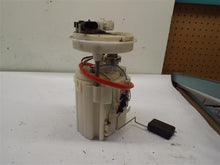 Load image into Gallery viewer, Fuel Pump Chevrolet Aveo 2010 - MRK198903
