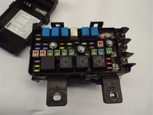 Load image into Gallery viewer, Fuse Box Hyundai Sonata 2006 - MRK202230
