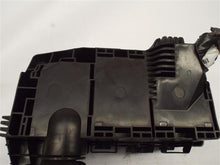 Load image into Gallery viewer, Fuse Box Hyundai Sonata 2006 - MRK202230
