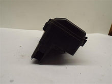 Load image into Gallery viewer, Fuse Box Acura CL 2003 - MRK205763
