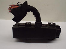 Load image into Gallery viewer, Fuse Box Dodge Durango 2007 - MRK208317
