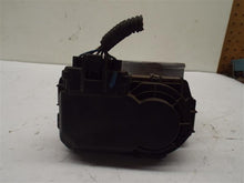 Load image into Gallery viewer, THROTTLE BODY Volvo S70 V70 2003 03 2004 04 - MRK211062
