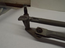 Load image into Gallery viewer, WIPER TRANSMISSION Mercedes SLK320 SLK32 97 98 99 - 04 - MRK211290
