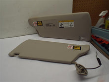 Load image into Gallery viewer, INTERIOR SUN VISORS Land Rover Discovery 00 01 02 03 04 - MRK211345

