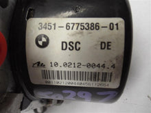 Load image into Gallery viewer, ABS PUMP BMW 330i 323i 325i 2006 06 - MRK211571

