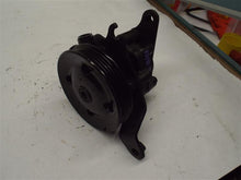 Load image into Gallery viewer, POWER STEERING PUMP Toyota Sienna 2004 04 2005 05 06 - MRK213209
