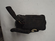 Load image into Gallery viewer, Fuse Box Honda Civic 2005 - MRK213889
