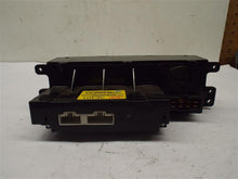 Load image into Gallery viewer, Temp Climate AC Heater Control Kia Sorento 2003 03 2004 04 2005 05 2006 06 LX EX - MRK214256
