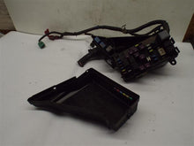 Load image into Gallery viewer, FUSE BOX Subaru Legacy 2006 06 2007 07 2008 08 2009 09 - MRK215364
