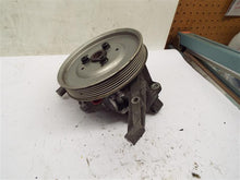Load image into Gallery viewer, POWER STEERING PUMP AUDI A4 PASSAT 97 98 99 00 01 02 03 - MRK217969
