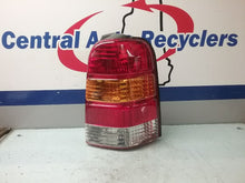 Load image into Gallery viewer, TAIL LIGHT LAMP ASSEMBLY Ford Escape 01 02 03 04 05 06 07 Right - CTL218388

