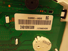 Load image into Gallery viewer, Speedometer Cluster Nissan Versa 2012 - MRK218481
