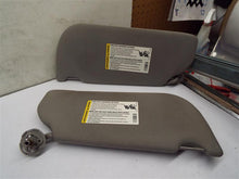 Load image into Gallery viewer, Interior Sun Visors Pontiac Montana Sv6 2006 - MRK219298
