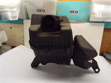 Load image into Gallery viewer, Air Cleaner Box GMC Acadia 2011 - MRK222244
