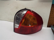 Load image into Gallery viewer, TAIL LIGHT LAMP ASSEMBLY Hyundai Santa Fe 01 02 03 04 Right - MRK222674
