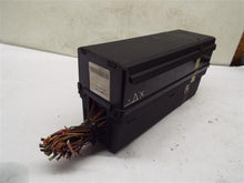 Load image into Gallery viewer, FUSE BOX Land Rover LR3 2005 05 2006 06 - MRK223144
