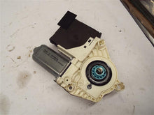 Load image into Gallery viewer, Power Window Motor Volkswagen Passat 2008 - MRK223424
