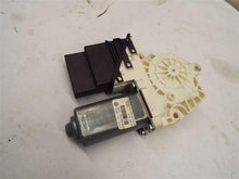 Load image into Gallery viewer, Power Window Motor Volkswagen Passat 2008 - MRK223426
