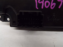 Load image into Gallery viewer, FRONT TEMPERATURE CONTROLS Commander Grand Cherokee 05 06 07 - MRK224195

