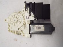 Load image into Gallery viewer, Power Window Motor Volkswagen Passat 2006 - MRK224902
