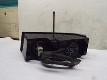 Load image into Gallery viewer, HEADLIGHT LAMP ASSEMBLY Avalanche 1500 Avalanche 2500 02-05 Right - MRK225018
