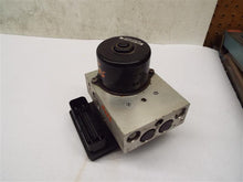 Load image into Gallery viewer, ABS PUMP Volvo XC90 2005 05 2006 06 2007 07 2008 08 2009 09 2010 10 2011 11 - MRK225282

