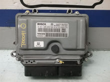 Load image into Gallery viewer, ECU ECM COMPUTER Volvo C30 V40 V70 2006 06 2007 07 08 - CTL225356
