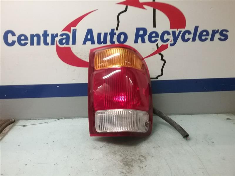 1995-1997 Explorer Mountaineer OUTER TAIL LIGHT LAMP Right - CTL226636