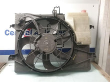 Load image into Gallery viewer, RADIATOR FAN ASSEMBLY Kia Forte 2010 10 - CTL229137
