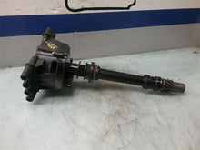 Load image into Gallery viewer, [INVENTORYCAR_YEAR_MAKE_MODEL] DISTRIBUTOR - CTL229740
