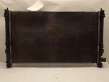 Load image into Gallery viewer, Radiator Mitsubishi Outlander 2010 - MRK229867
