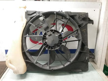 Load image into Gallery viewer, RADIATOR FAN ASSEMBLY Routan 2011 11 2012 12 2013 13 2014 14 - CTL231297
