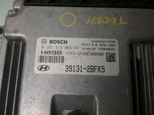 Load image into Gallery viewer, ECU ECM Computer Hyundai Veloster 2016 - CTL231466
