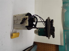Load image into Gallery viewer, FUEL PUMP Lacrosse Impala Monte Carlo Allure Grand Prix 05 06 - MRK231633
