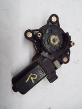 Load image into Gallery viewer, POWER WINDOW MOTOR Tiburon 2003 03 2004 04 2005 05 06 07 08 Right - MRK235981
