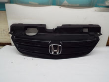 Load image into Gallery viewer, GRILL Honda Civic 2001 01 02 03 Sedan 4 Door - MRK236847
