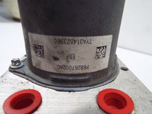 Load image into Gallery viewer, ABS Pump Mercedes-Benz 200 2016 - MRK237460
