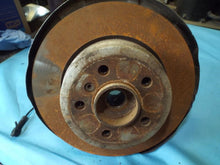 Load image into Gallery viewer, REAR HUB WITH SPINDLE BMW X5 X5M X6 X6M 2007-2016 Right - MRK237956
