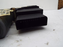 Load image into Gallery viewer, Power Window Motor Volkswagen Jetta 2002 - MRK238808
