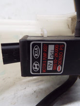 Load image into Gallery viewer, Washer Reservoir Bottle Kia Soul 2012 - MRK239485
