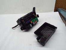 Load image into Gallery viewer, Fuse Box Kia Soul 2012 - MRK239488
