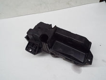 Load image into Gallery viewer, FUSE BOX Honda Accord 2003 03 2004 04 2005 05 2006 06 2007 07 - MRK240367
