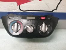 Load image into Gallery viewer, Temp Climate AC Heater Control Toyota Rav 4 2001 01 2002 02 2003 03 - CTL240420
