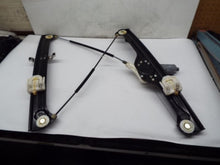 Load image into Gallery viewer, FRONT WINDOW REGULATOR BMW X5 X5M 2007 07 08 09 10 11 12 Right - MRK242219
